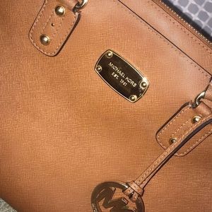Michael Kors Luggage Savannah Saffiano Tote